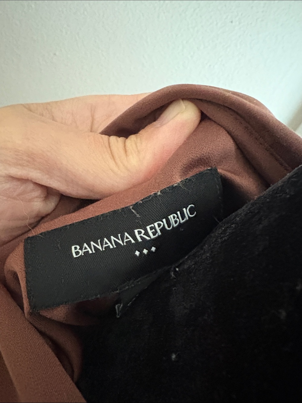 Banana Republic Sleeveless Button-Front Blouse in Terracotta - Picture 2 of 6